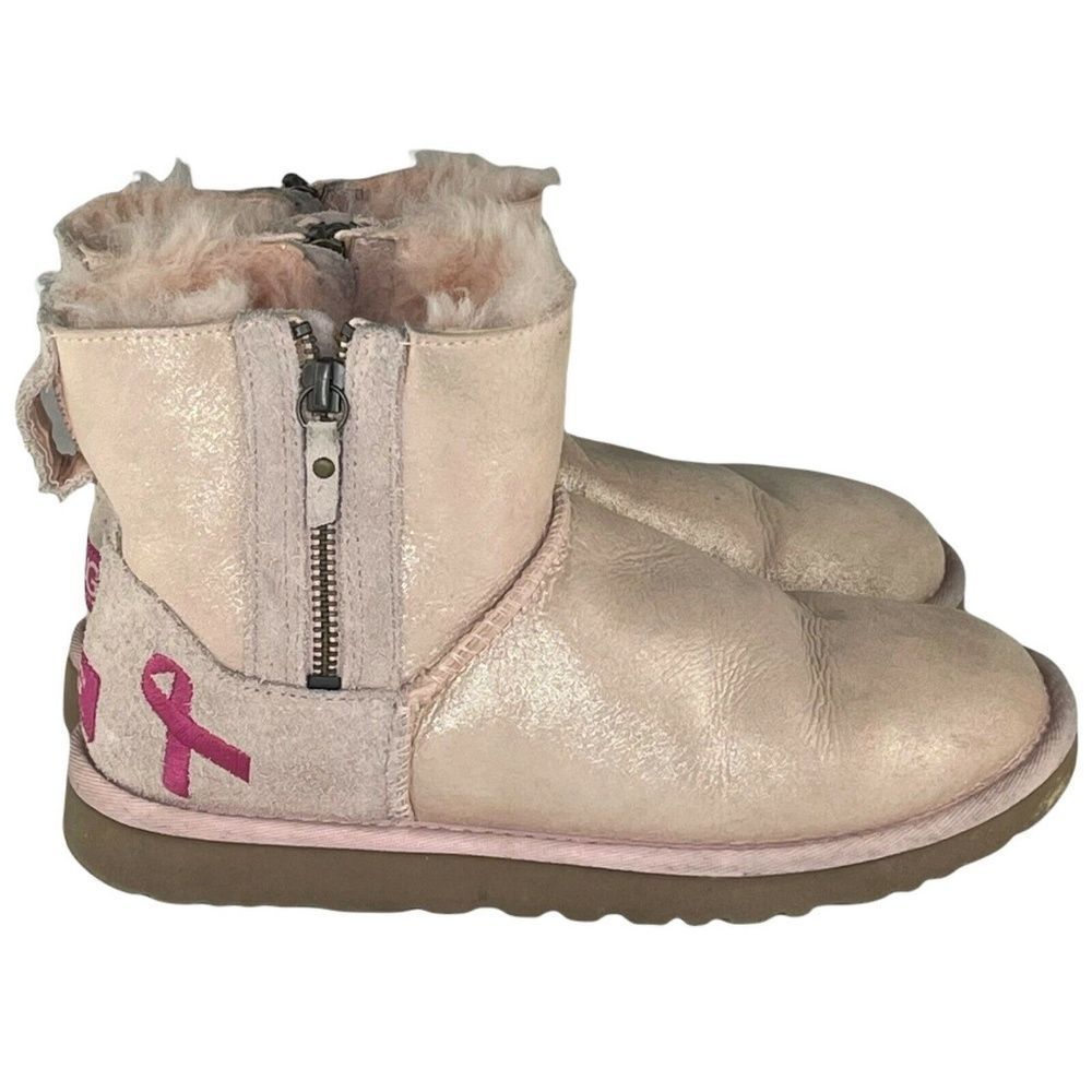 Ugg Australia Womens Sz 6 Mini Boots Pink Breast Cancer Awareness Shiny 1007515